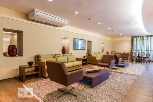 Alugue ou compre no condomínio em Alameda Cores da Mata, 1973