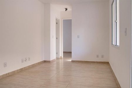 sala e acesso aos quartos de apartamento à venda com 2 quartos, 58m² em Loteamento Center Santa Genebra, Campinas