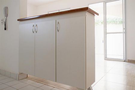 Apartamento à venda com 58m², 2 quartos e 1 vagabalcão da cozinha