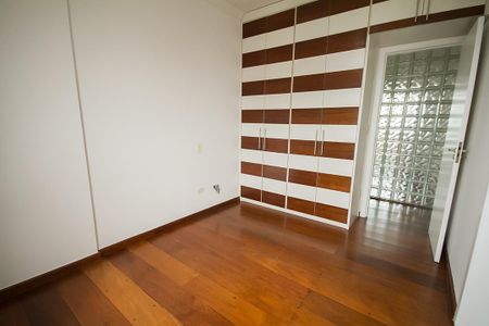 Apartamento para alugar com 136m², 4 quartos e 3 vagas Apartamento para alugar com 136m², 4 quartos e 3 vagasQuarto suite 3