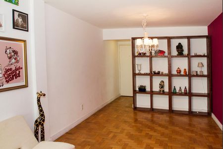 Sala de apartamento para alugar com 2 quartos, 80m² em Moema, São Paulo