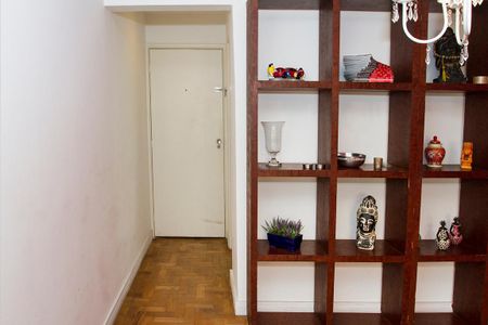 Entrada do apartamento de apartamento para alugar com 2 quartos, 80m² em Moema, São Paulo