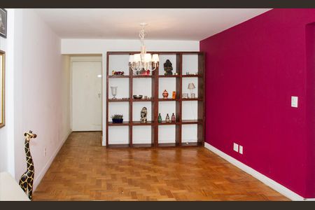 Sala de apartamento para alugar com 2 quartos, 80m² em Moema, São Paulo
