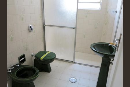 banheiro de apartamento para alugar com 3 quartos, 113m² em Perdizes, São Paulo