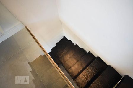 Apartamento para alugar com 86m², 1 quarto e 2 vagasEscada