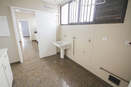 Apartamento para alugar com 264m², 4 quartos e 4 vagasárea de serviço