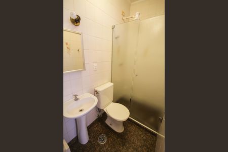 Apartamento para alugar com 264m², 4 quartos e 4 vagasBanheiro área de serviço