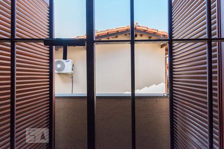 Casa de condomínio à venda com 384m², 4 quartos e 4 vagas Casa de condomínio à venda com 384m², 4 quartos e 4 vagasSuíte 1