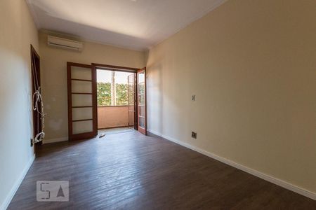 Casa de condomínio à venda com 384m², 4 quartos e 4 vagas Casa de condomínio à venda com 384m², 4 quartos e 4 vagasSuíte 3
