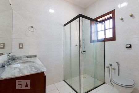 Casa de condomínio à venda com 384m², 4 quartos e 4 vagas Casa de condomínio à venda com 384m², 4 quartos e 4 vagasBanheiro da Suíte 4