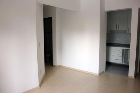 Sala de apartamento para alugar com 3 quartos, 76m² em Chacara Primavera, Campinas
