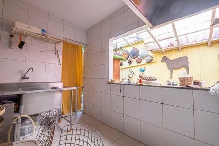 Casa para alugar com 140m², 2 quartos e 2 vagas Casa para alugar com 140m², 2 quartos e 2 vagasCozinha