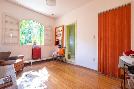 Casa para alugar com 140m², 2 quartos e 2 vagas Casa para alugar com 140m², 2 quartos e 2 vagasSuíte 2