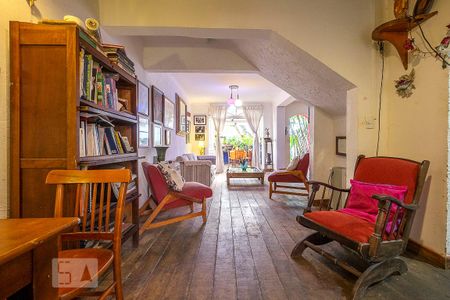 Sala de casa para alugar com 2 quartos, 140m² em Sumaré, São Paulo