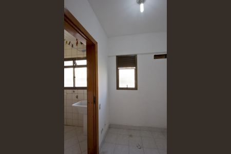 Apartamento à venda com 92m², 3 quartos e 2 vagas Apartamento à venda com 92m², 3 quartos e 2 vagasDispensa