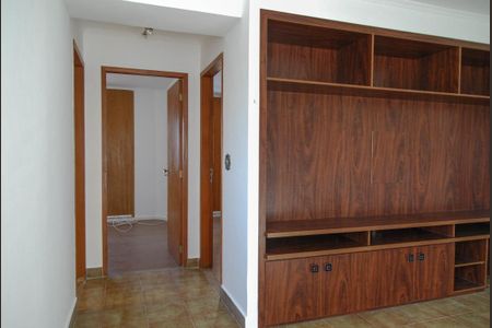 Apartamento à venda com 85m², 2 quartos e 1 vagaSala e acesso aos quartos e banheiro