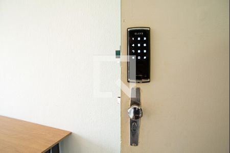 Sala - fechadura eletrônica de apartamento para alugar com 1 quarto, 58m² em Bela Vista, São Paulo