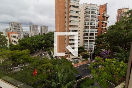 Apartamento à venda com 4 quartos, 270m² em Vila Suzana, São Paulo