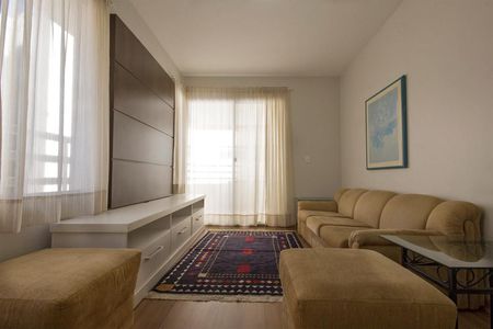 Estar de apartamento para alugar com 2 quartos, 80m² em Paraíso, São Paulo