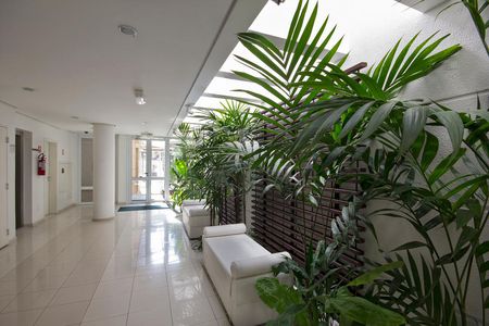 Hall de apartamento para alugar com 2 quartos, 80m² em Paraíso, São Paulo