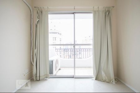 Sala de apartamento para alugar com 2 quartos, 75m² em Vila Nova Conceição, São Paulo