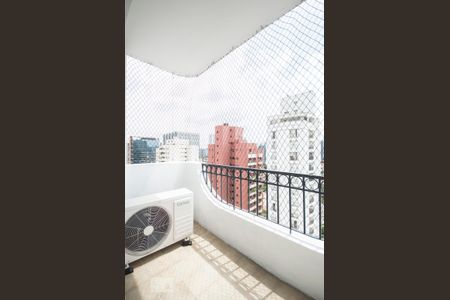 Sacada de apartamento para alugar com 2 quartos, 75m² em Vila Nova Conceição, São Paulo