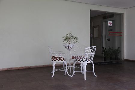 Apartamento para alugar com 55m², 2 quartos e 1 vagaÁrea de lazer