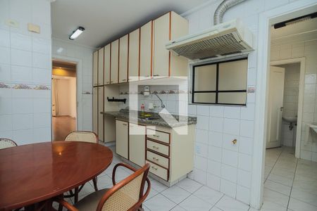 Apartamento para alugar com 104m², 3 quartos e 2 vagasCozinha