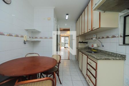 Apartamento para alugar com 104m², 3 quartos e 2 vagasCozinha