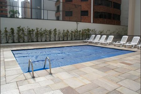 Apartamento à venda com 64m², 2 quartos e 1 vagapiscina