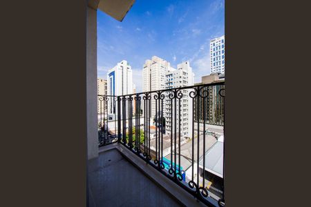 Varanda Sala de apartamento à venda com 2 quartos, 88m² em Itaim Bibi, São Paulo