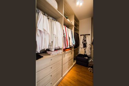 Apartamento para alugar com 98m², 2 quartos e 1 vaga Apartamento para alugar com 98m², 2 quartos e 1 vagaCloset