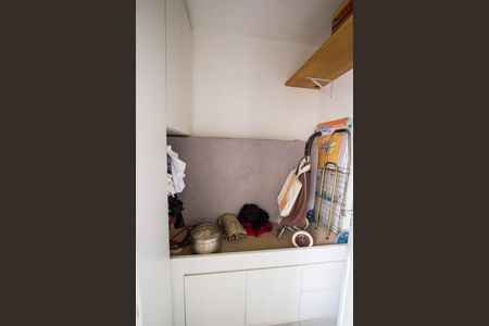Apartamento para alugar com 98m², 2 quartos e 1 vaga Apartamento para alugar com 98m², 2 quartos e 1 vagaQuarto Área ServiçoÁrea Serviço