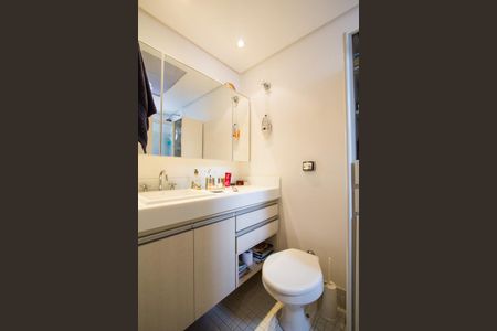 Apartamento para alugar com 98m², 2 quartos e 1 vaga Apartamento para alugar com 98m², 2 quartos e 1 vagaBanheiro Closet Suite