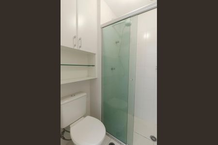 banheiro  de apartamento para alugar com 1 quarto, 50m² em Consolação, São Paulo