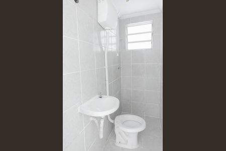 banheiro  de apartamento para alugar com 1 quarto, 44m² em Vila do Encontro, São Paulo