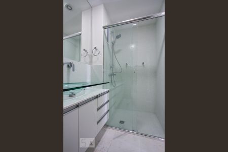 Apartamento para alugar com 69m², 2 quartos e 2 vagasBANHEIRO