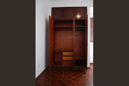 ARMÁRIO  de apartamento à venda com 1 quarto, 59m² em Centro, Campinas