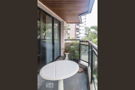 Varanda de apartamento para alugar com 4 quartos, 210m² em Indianópolis, São Paulo