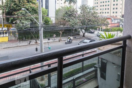 Apartamento para alugar com 210m², 4 quartos e 2 vagas Apartamento para alugar com 210m², 4 quartos e 2 vagasVaranda no Quarto 1