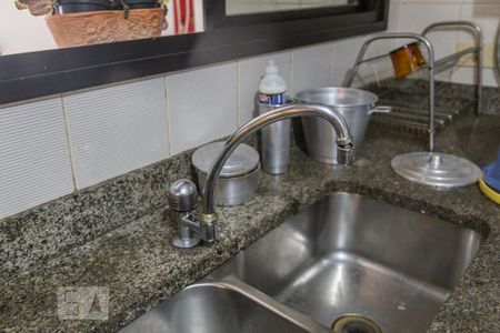 Apartamento para alugar com 210m², 4 quartos e 2 vagas Apartamento para alugar com 210m², 4 quartos e 2 vagasCozinha