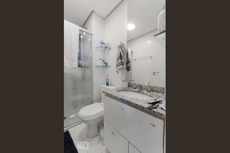banheiro de apartamento para alugar com 3 quartos, 85m² em Vila Romana, São Paulo