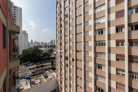 Vista  de apartamento para alugar com 1 quarto, 45m² em Vila Olímpia, São Paulo