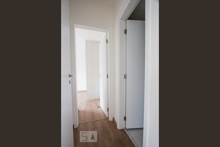 Corredor de apartamento para alugar com 1 quarto, 55m² em Vila Olimpia, São Paulo