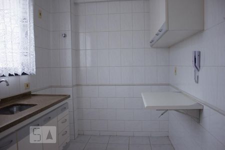 Cozinha com mesa e armários de apartamento à venda com 1 quarto, 55m² em Botafogo, Campinas