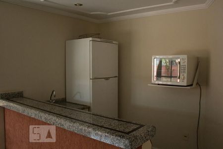 Apartamento à venda com 55m², 1 quarto e 1 vagaCozinha do salão de festas