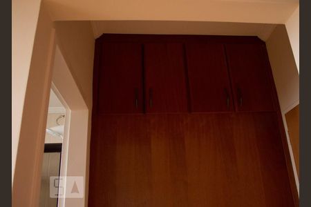 Maleiro da entrada do quarto de apartamento à venda com 1 quarto, 55m² em Botafogo, Campinas