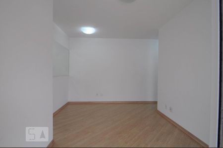 Apartamento à venda com 60m², 2 quartos e 1 vagaSala vista da varanda