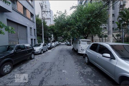 Apartamento à venda com 70m², 2 quartos e 1 vagavista da rua 