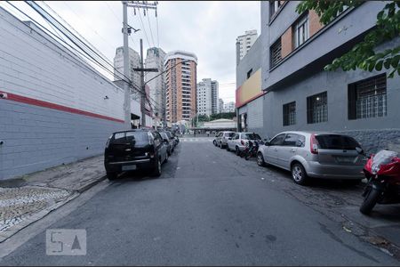 Apartamento à venda com 70m², 2 quartos e 1 vagavista da rua 